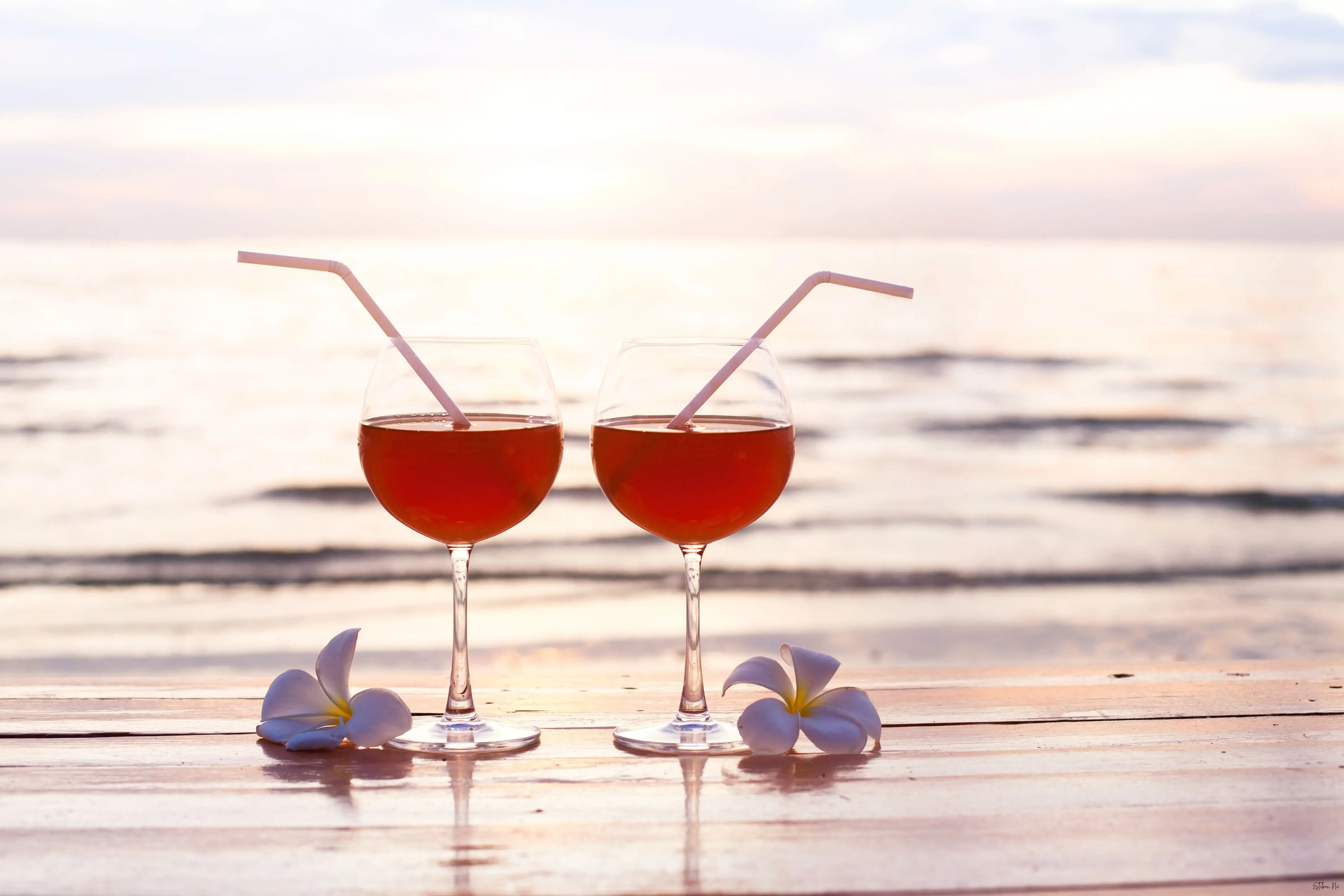 Top-Sonnenuntergangs-Bars auf Mallorca: Wo der Himmel auf das Meer trifft